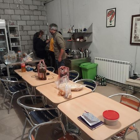 Tumanyan Bathhouse Hostel エクステリア 写真
