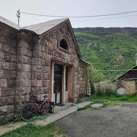 Tumanyan Bathhouse Hostel エクステリア 写真