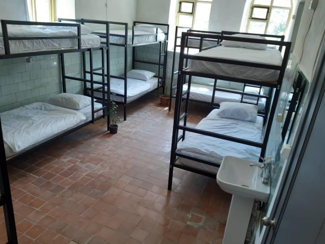 Tumanyan Bathhouse Hostel エクステリア 写真