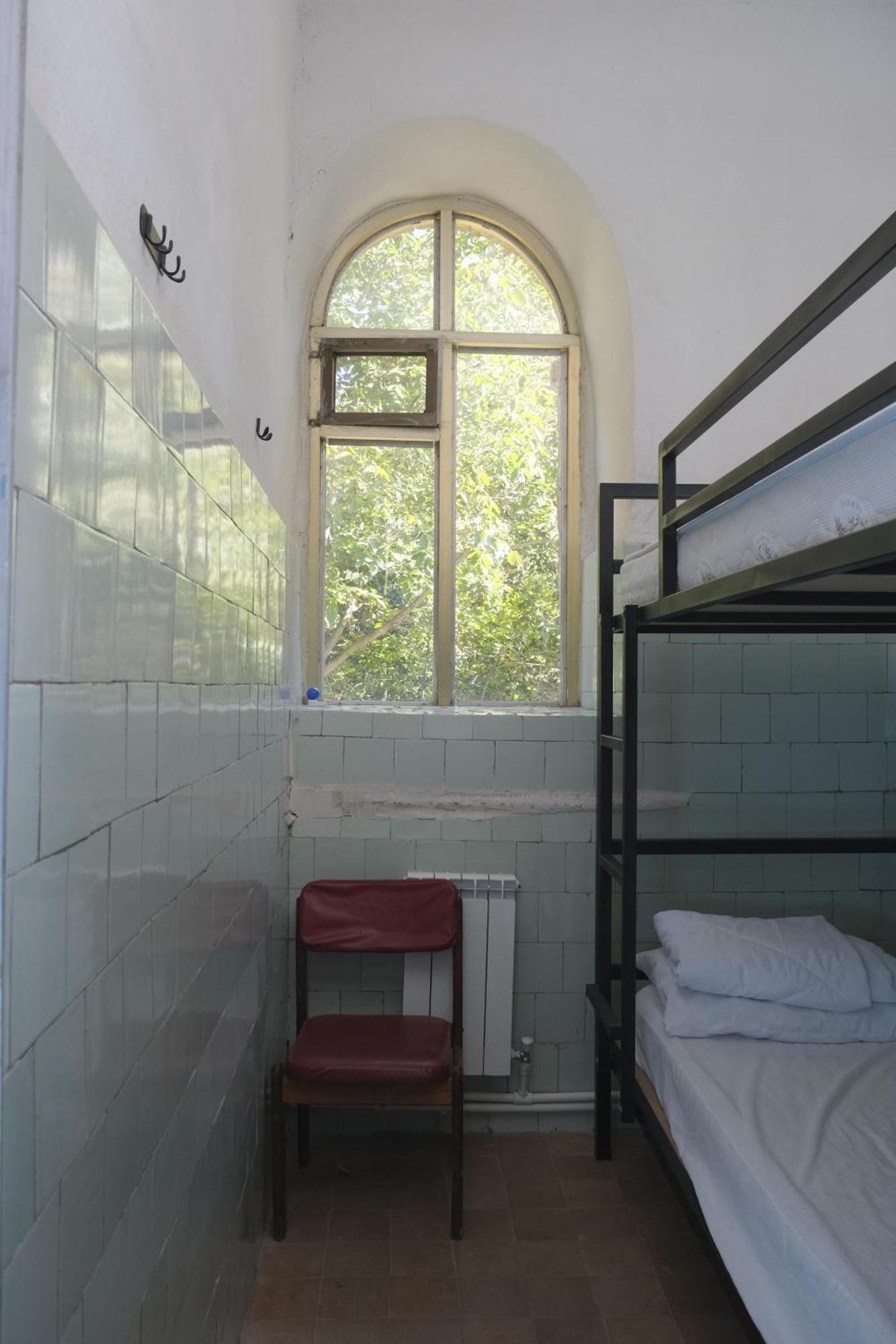 Tumanyan Bathhouse Hostel エクステリア 写真